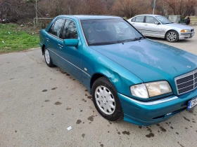 Mercedes-Benz C 180, снимка 12