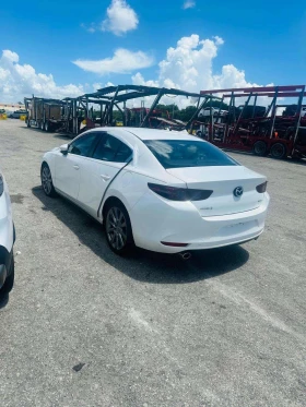 Mazda 3, снимка 1