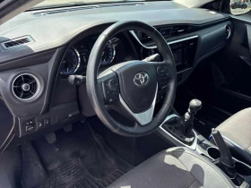 Toyota Corolla * 4dr Sdn Man SE * АВТОКРЕДИТ БЕЗ ПЪРВОНАЧАЛНА  | Auto.bg — изображение 5