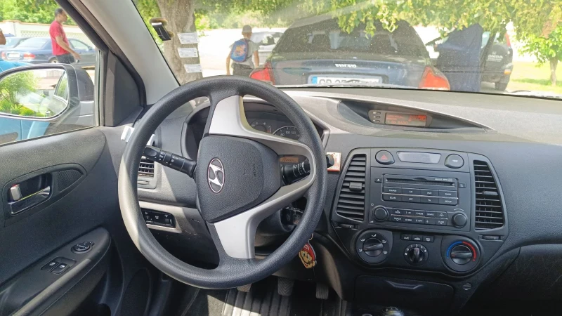 Hyundai I20 1.2, снимка 8 - Автомобили и джипове - 46900431