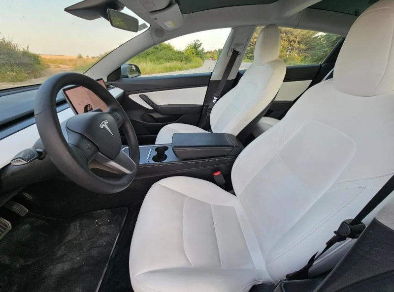 Tesla Model 3  4х4 Европейска Long Range, снимка 15 - Автомобили и джипове - 50706374