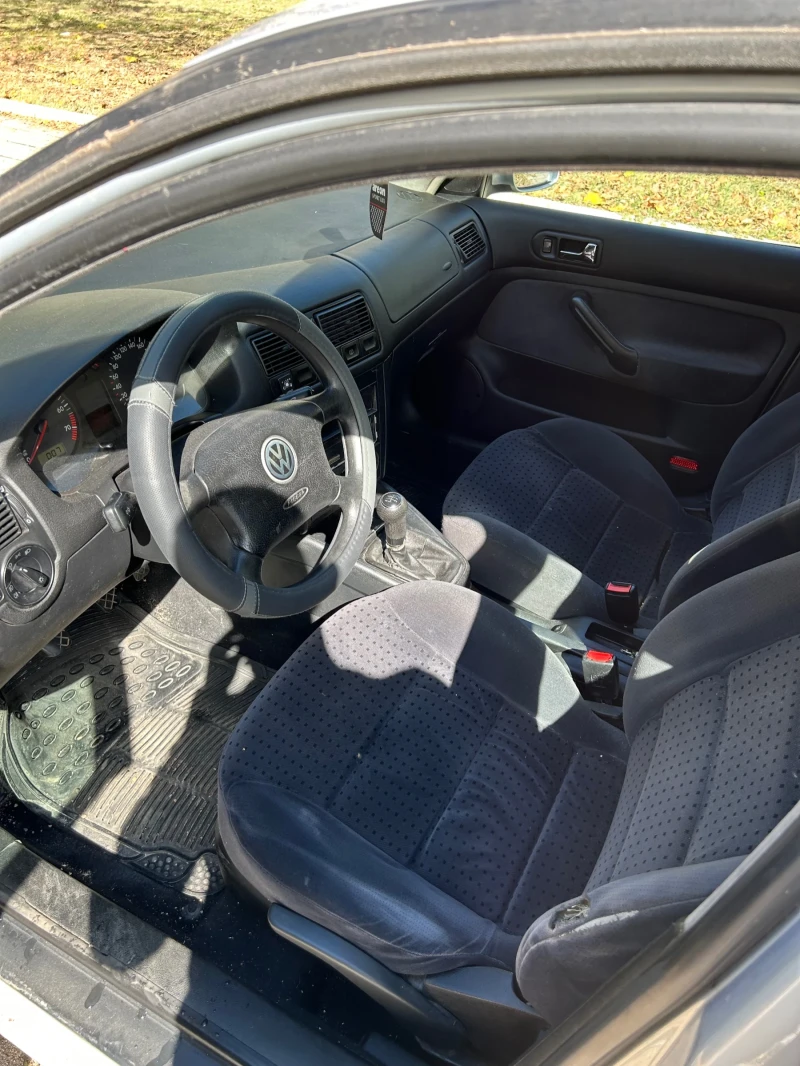 VW Golf, снимка 6 - Автомобили и джипове - 52413424