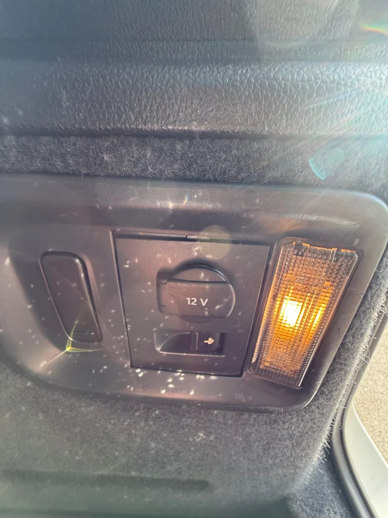 VW Sharan 2.0, снимка 10 - Автомобили и джипове - 52597922