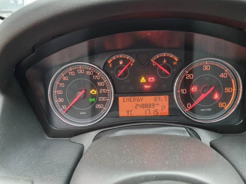 Fiat Croma 1, 9 JTD, снимка 14 - Автомобили и джипове - 52325822