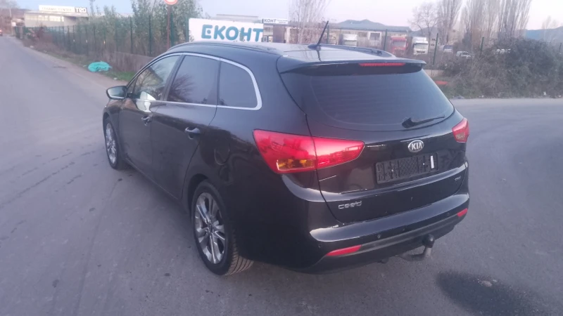 Kia Ceed 1.6crdi-avtomatik, снимка 5 - Автомобили и джипове - 52528632