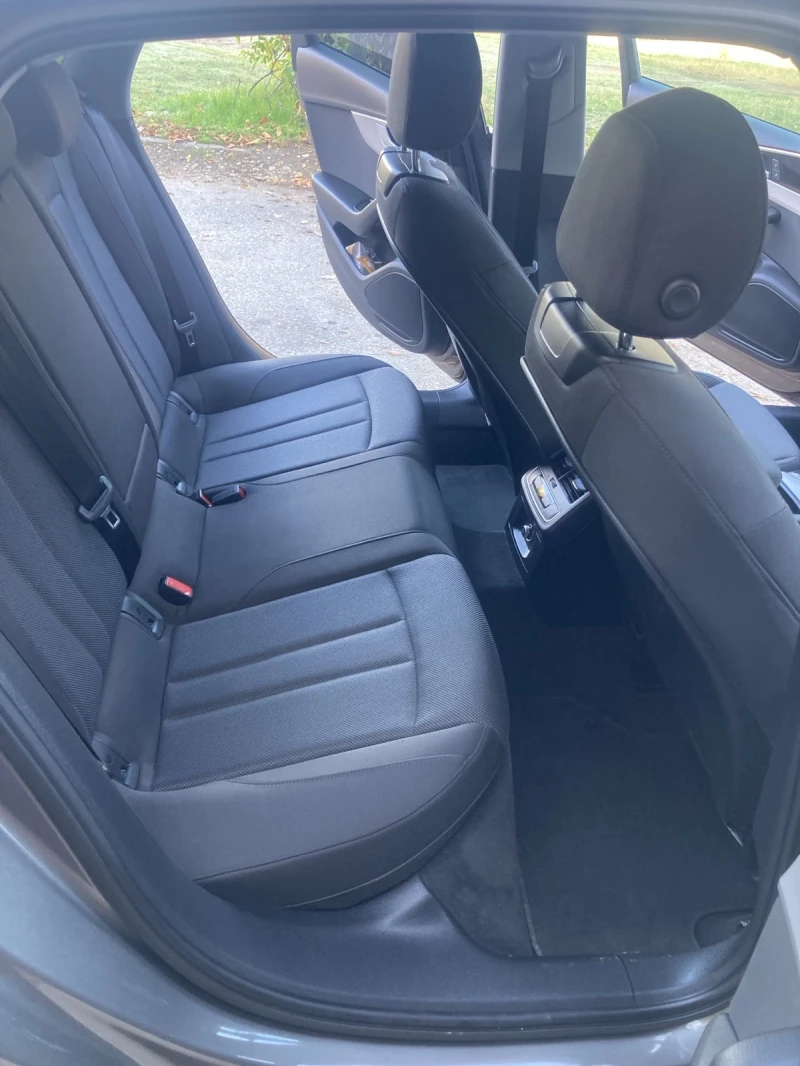 Audi A4 2.0TDI S-line Фейслифт , снимка 12 - Автомобили и джипове - 52890120