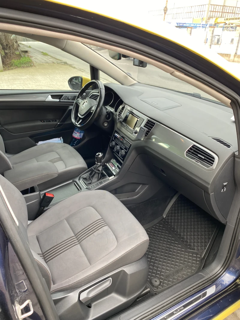 VW Sportsvan 1.2TSI, снимка 4 - Автомобили и джипове - 53110811