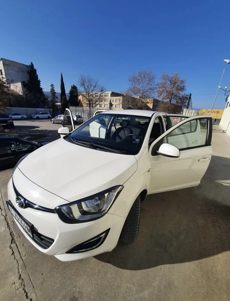 Hyundai I20, снимка 3 - Автомобили и джипове - 53116397