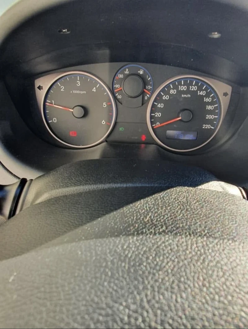 Hyundai I20, снимка 12 - Автомобили и джипове - 53116397