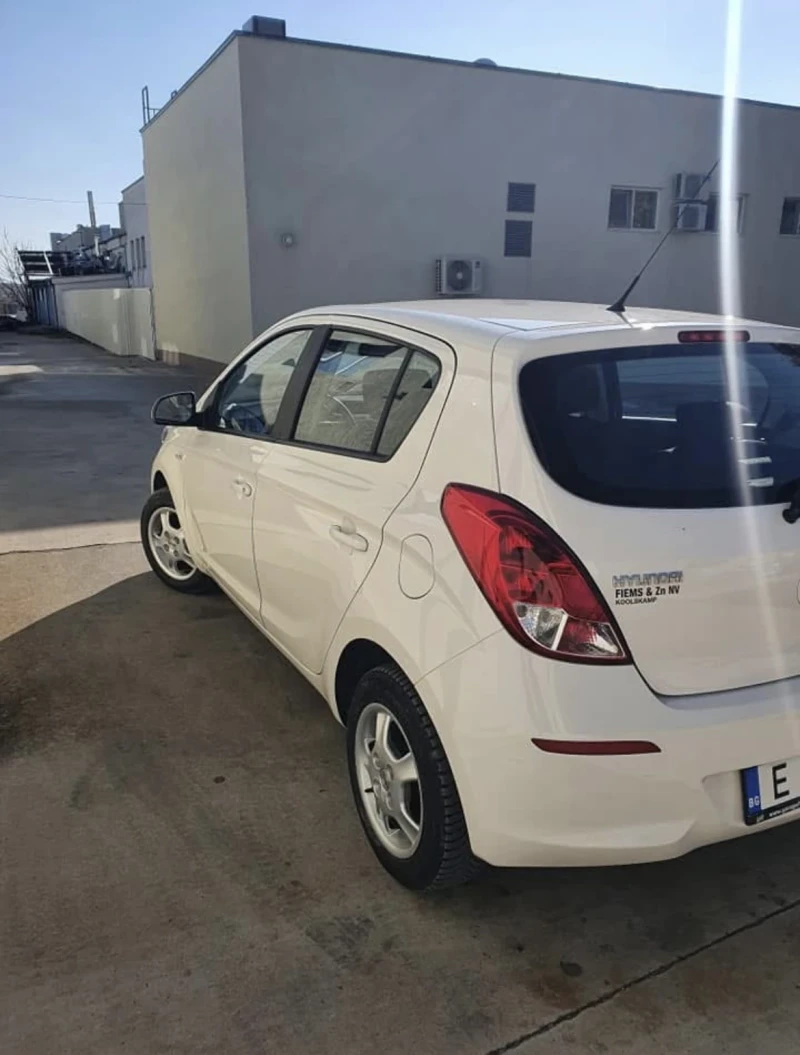 Hyundai I20, снимка 9 - Автомобили и джипове - 53116397