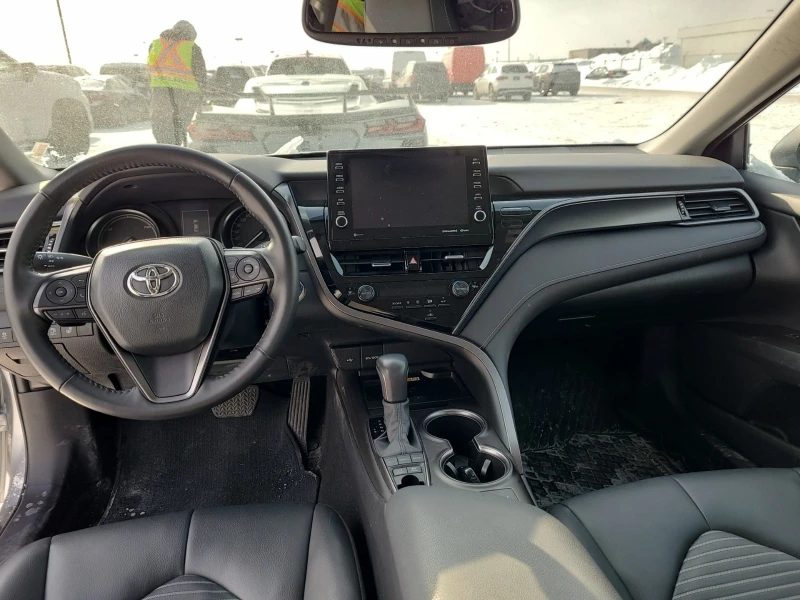 Toyota Camry HYBRID SE * * CARFAX * * АВТО КРЕДИТ * * , снимка 7 - Автомобили и джипове - 53278109