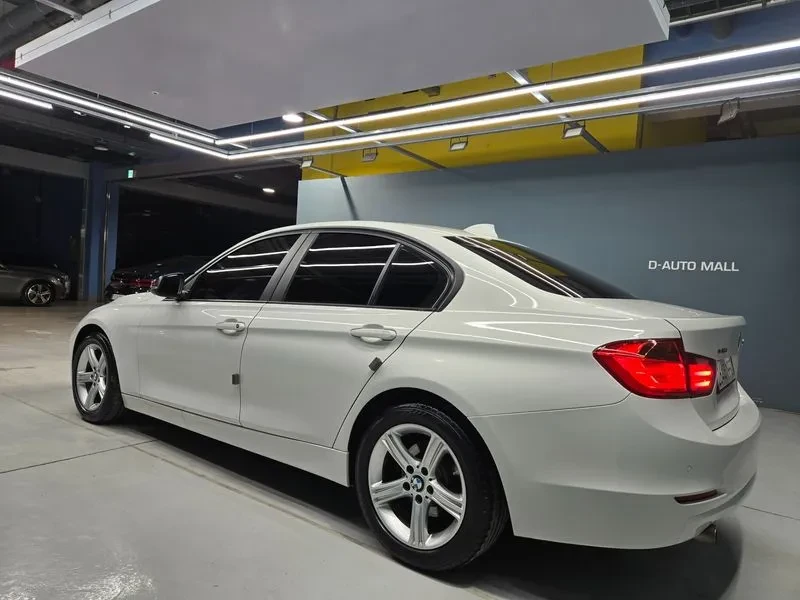 BMW 320 d xDrive, снимка 2 - Автомобили и джипове - 53858094