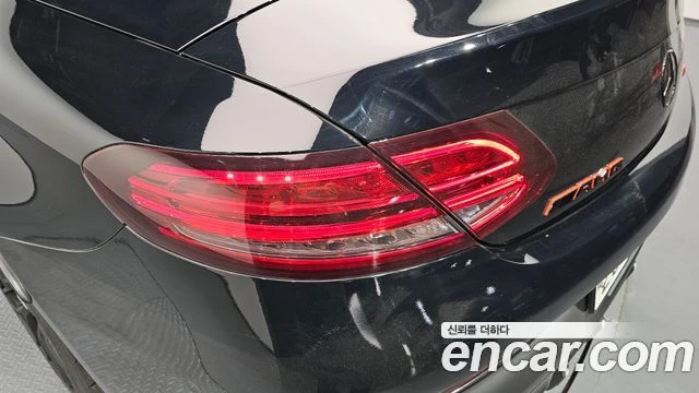 Mercedes-Benz C 63 AMG ПОДГРЕВ* НАВИГАЦИЯ* 360 КАМЕРА, снимка 11 - Автомобили и джипове - 54913501