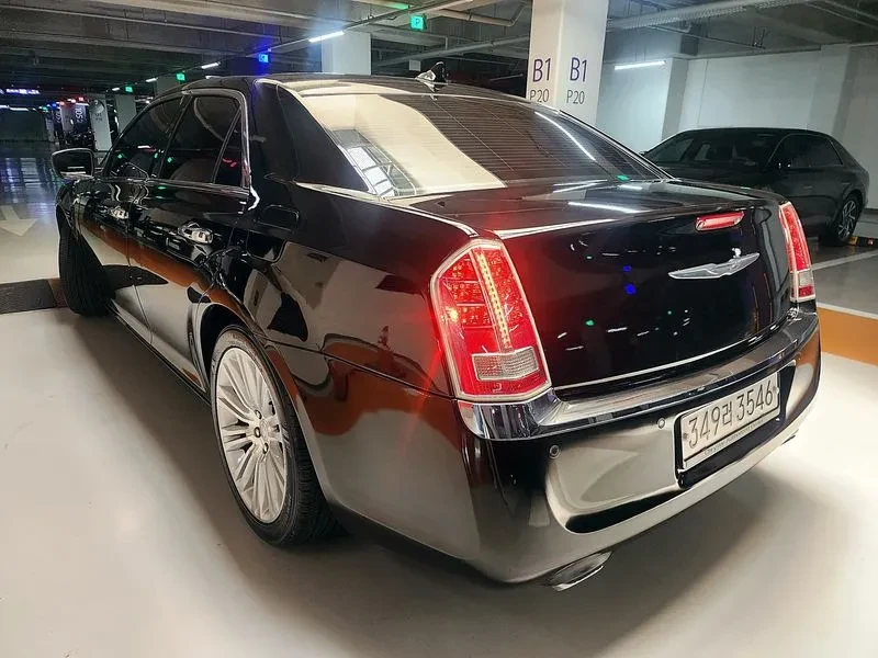 Chrysler 300c 3.0D - САМО 30% АВАНС, снимка 6 - Автомобили и джипове - 55991300