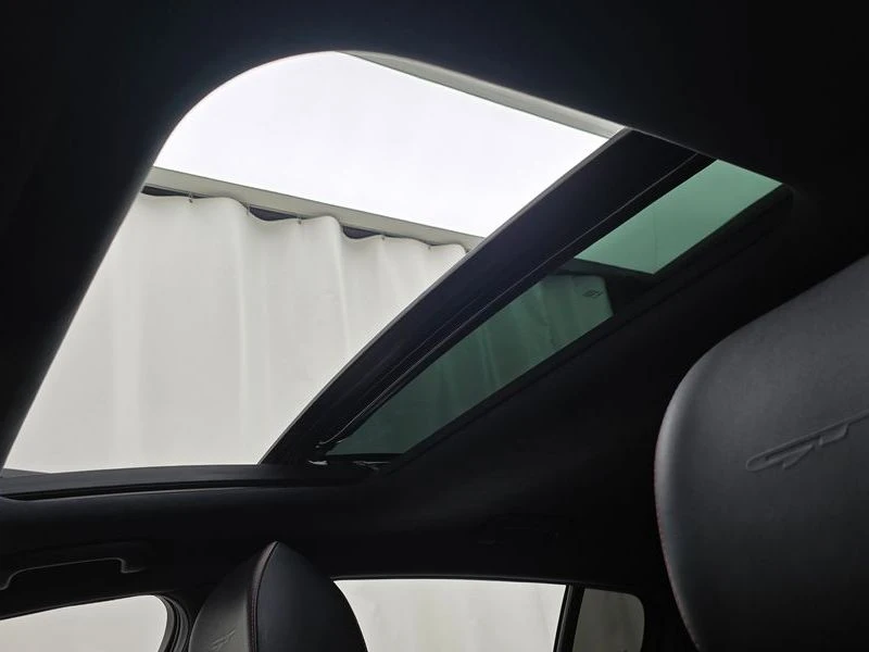 Kia Stinger 3.3 GT AWD Masters Turbo Package| 365к.с., снимка 15 - Автомобили и джипове - 56170110