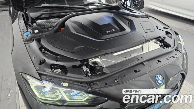 BMW i4, снимка 6 - Автомобили и джипове - 56267195