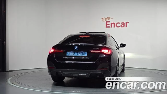 BMW i4, снимка 4 - Автомобили и джипове - 56267195