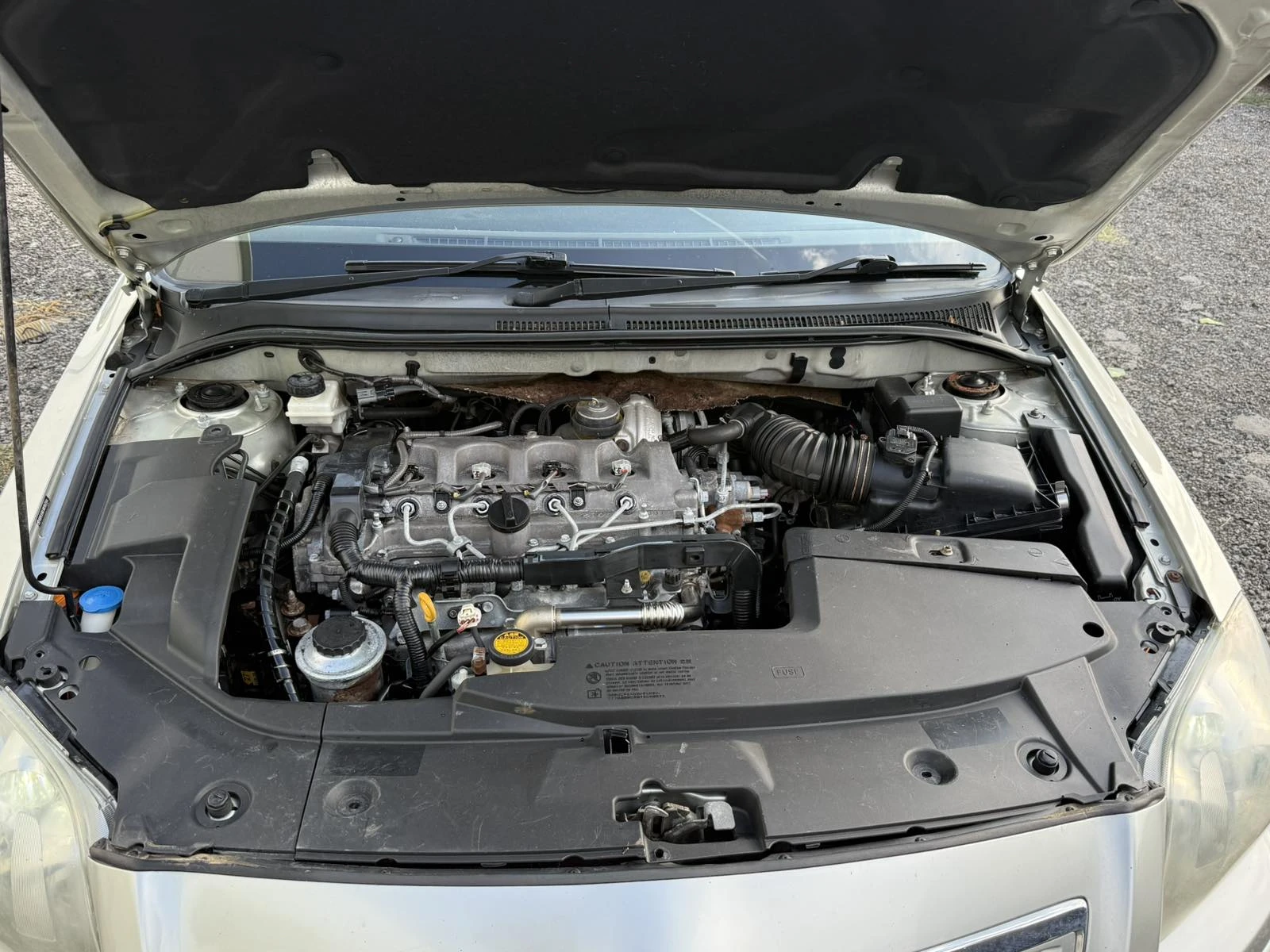 Toyota Avensis 2. 2 D-4D (150 к. с. ) НА ЧАСТИ, снимка 17 - Автомобили и джипове - 52982144