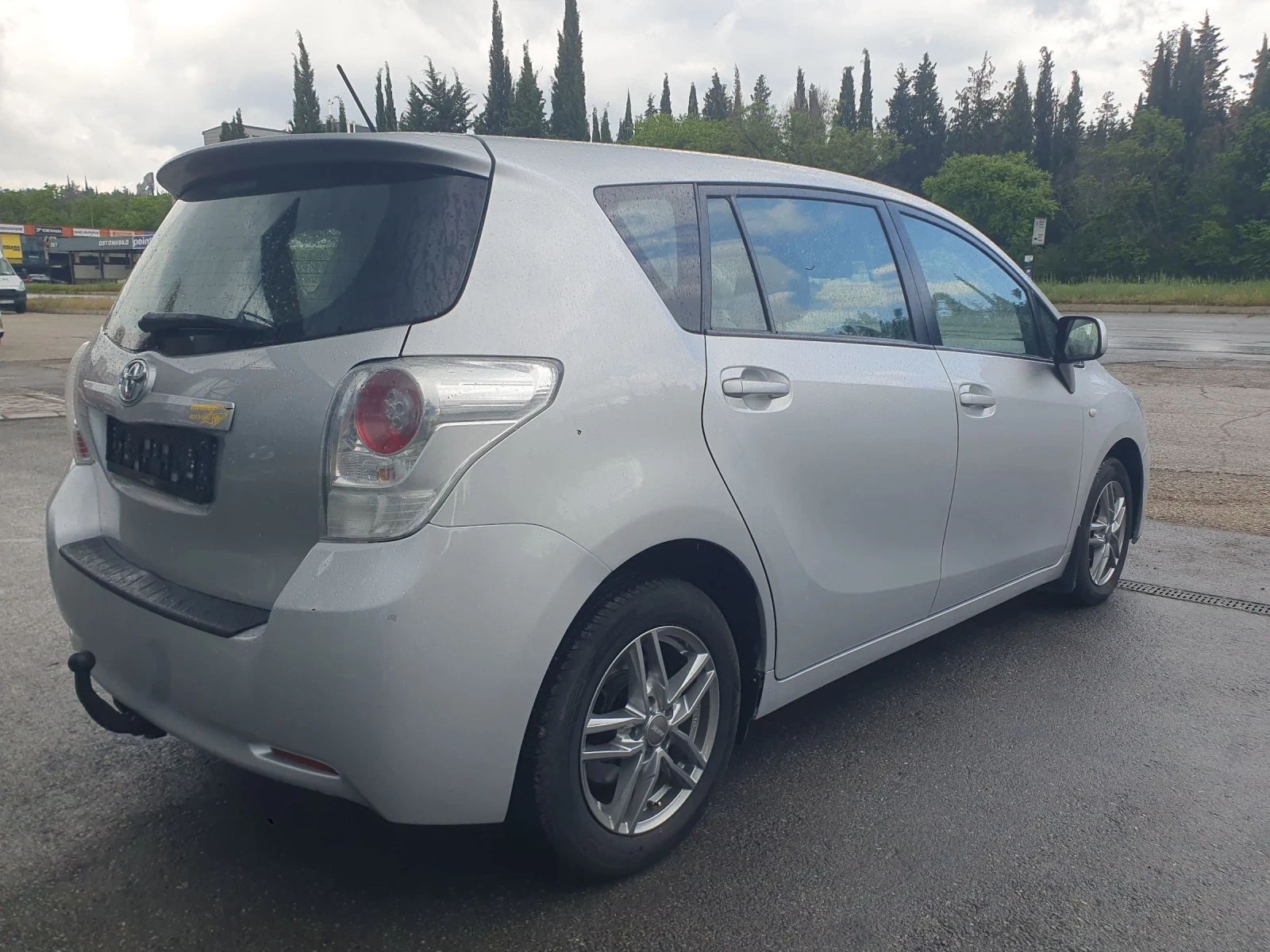 Toyota Corolla verso 2.0 tdi 126 hp - изображение 6