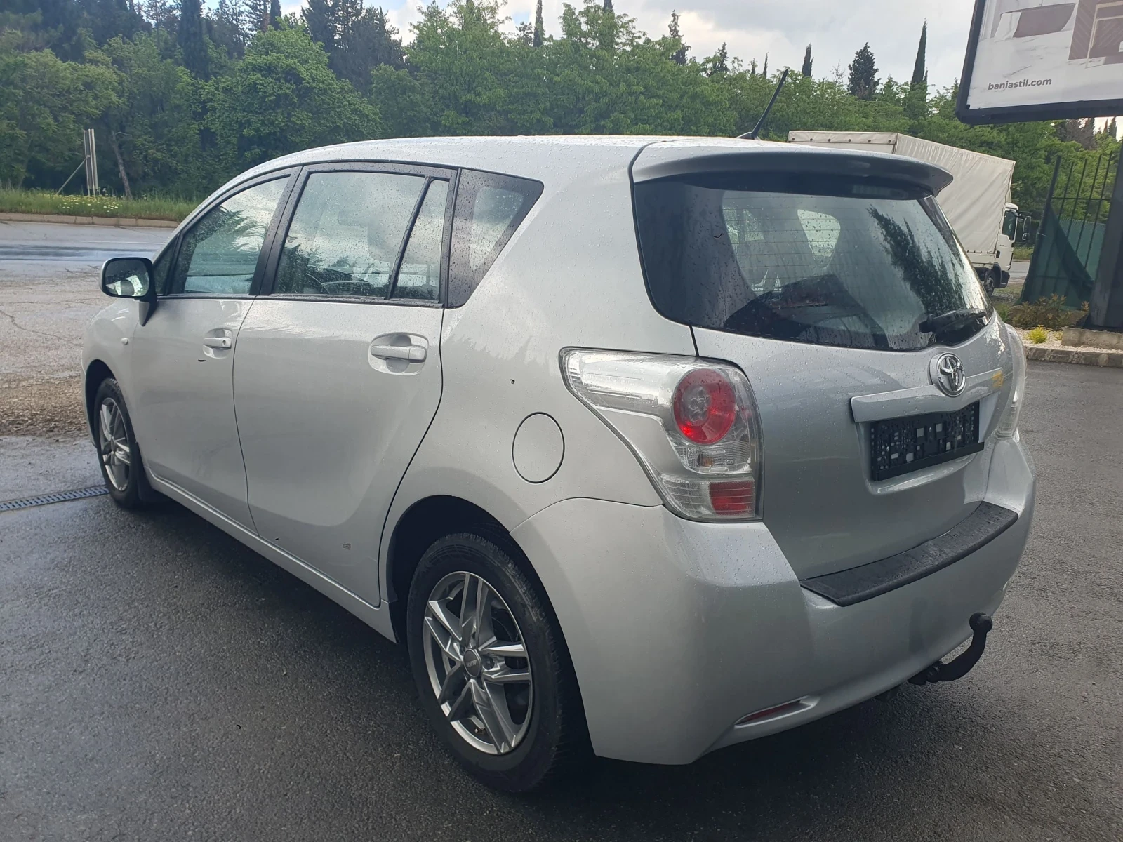 Toyota Corolla verso 2.0 tdi 126 hp - изображение 4