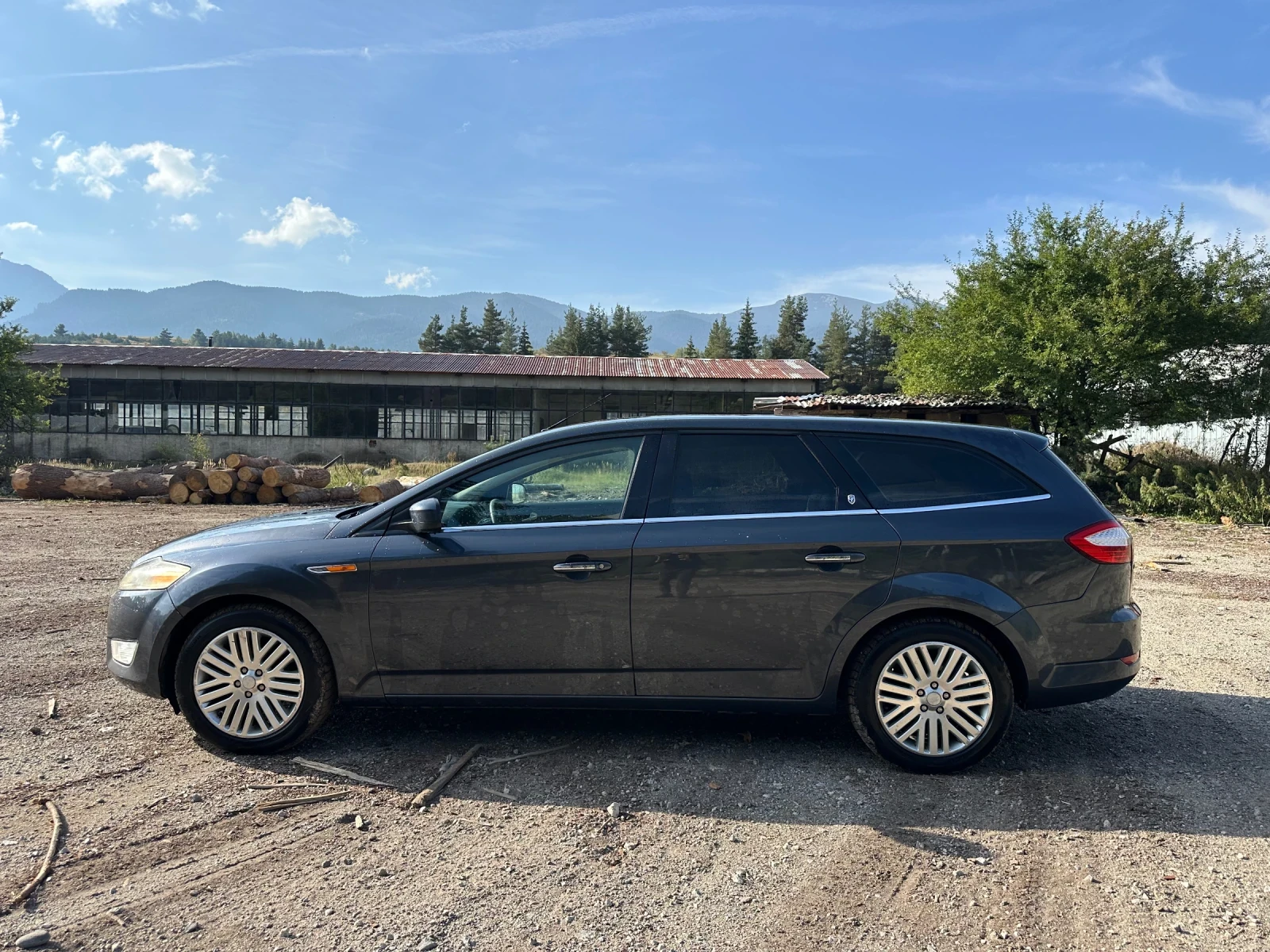 Ford Mondeo CHIA 2.0TDCI - изображение 2