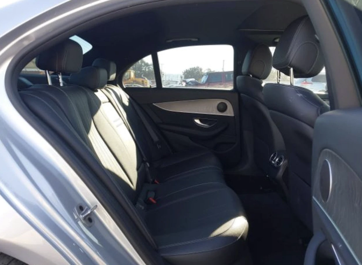 Mercedes-Benz E 350  - изображение 7