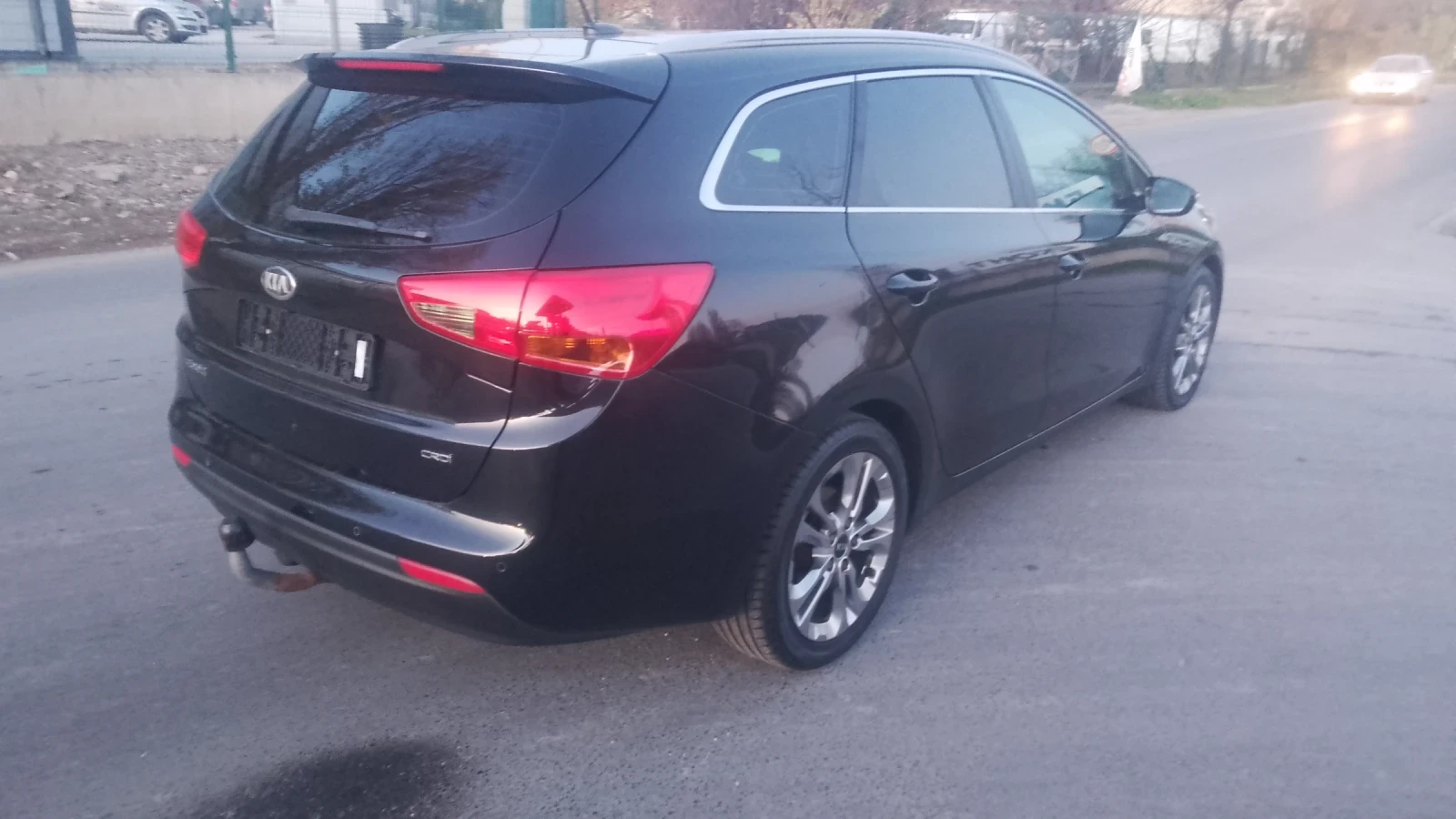 Kia Ceed 1.6crdi-avtomatik - изображение 3