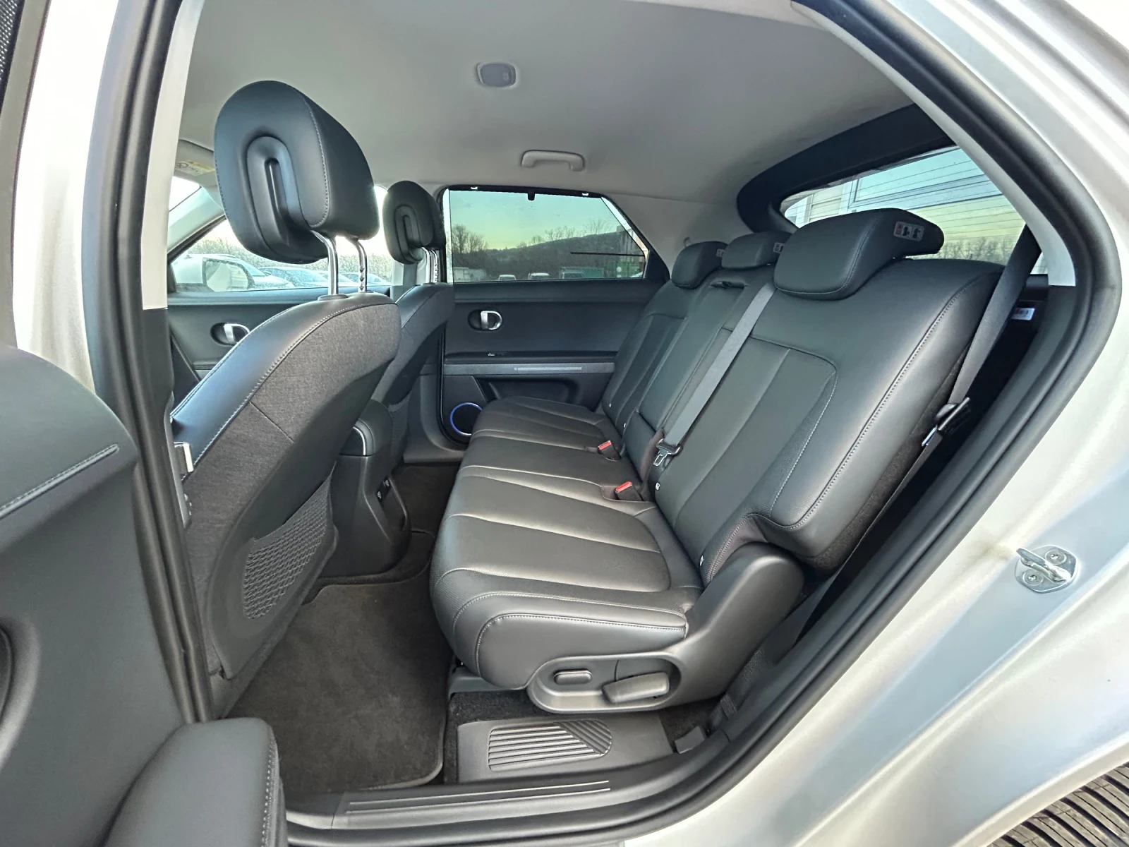 Hyundai Ioniq 5 306H.P.* 72.6KW* AWD* 21 000��* �������� | Mobile.bg � ����������� 13