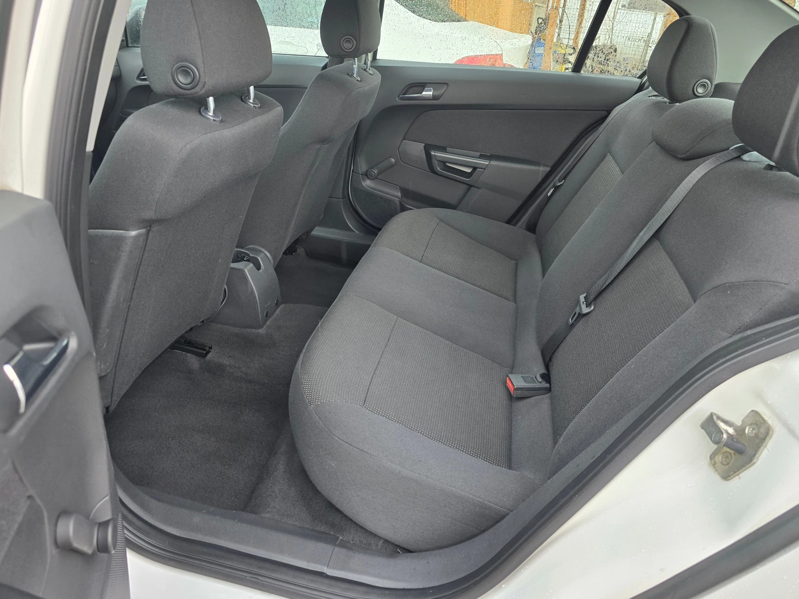 Opel Astra 1.7TDCi/6-ck./Лизинг - изображение 10