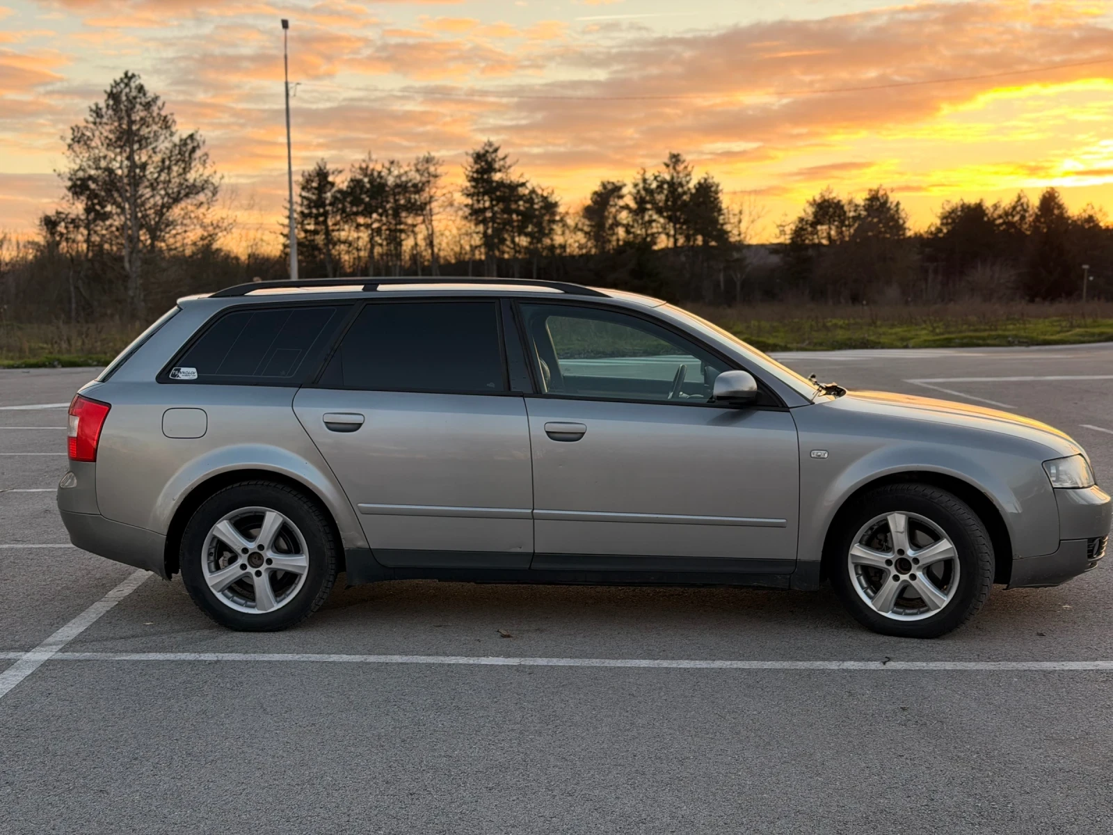 Audi A4 1.9 - изображение 4