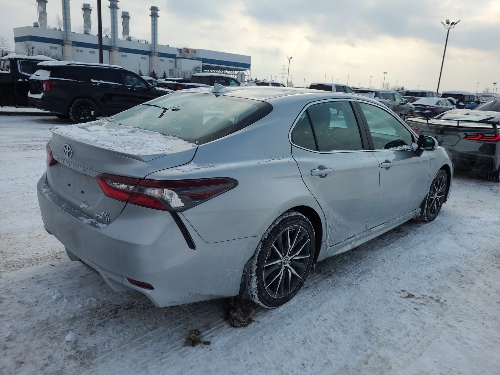 Toyota Camry HYBRID SE * * CARFAX * * АВТО КРЕДИТ * *  - изображение 3