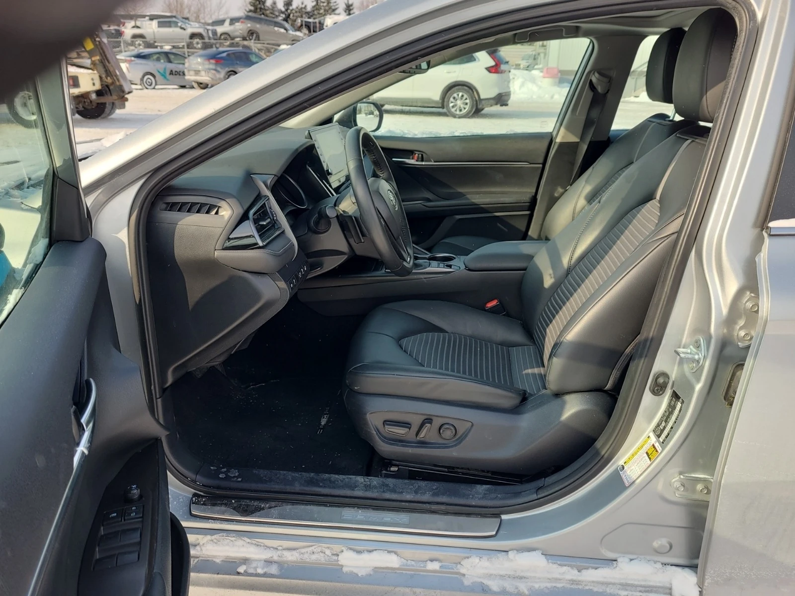 Toyota Camry HYBRID SE * * CARFAX * * АВТО КРЕДИТ * *  - изображение 6