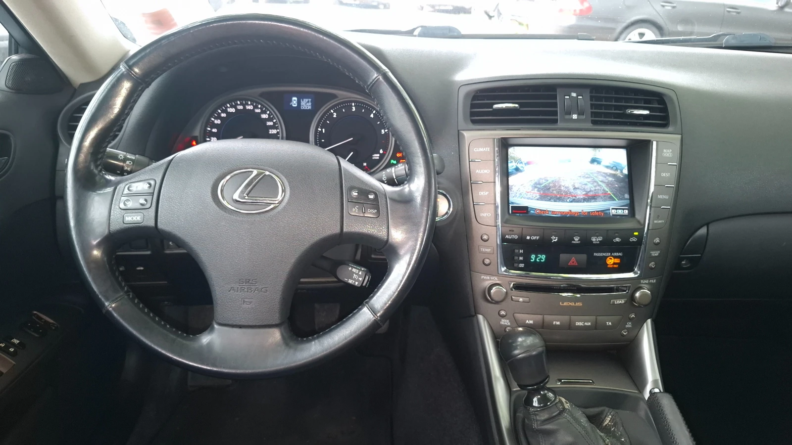 Lexus IS 220d 2.2/177кс/Навигация, снимка 13 - Автомобили и джипове - 53507977