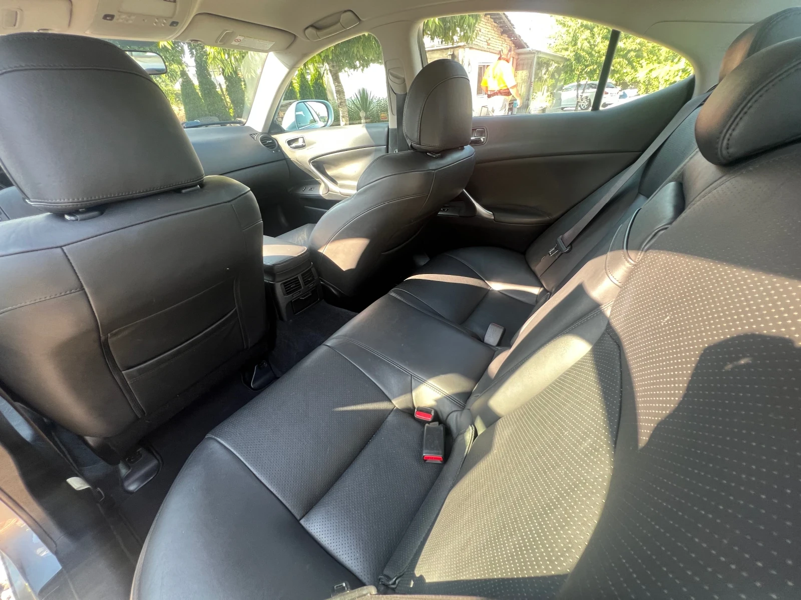 Lexus IS 220d 2.2/177кс/Навигация, снимка 11 - Автомобили и джипове - 53507977