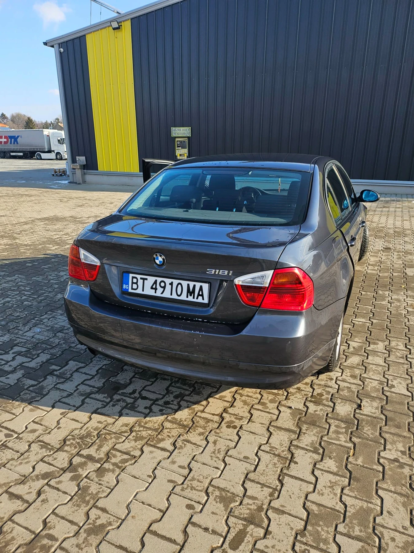 BMW 318  - изображение 2