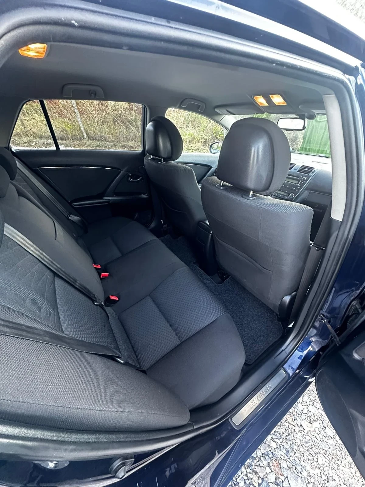 Toyota Avensis D4-D Keyless Entry & Start. * Перфектен* , снимка 14 - Автомобили и джипове - 53803668