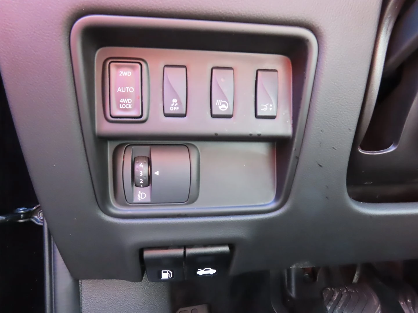 Suzuki Liana, снимка 15 - Автомобили и джипове - 54038767