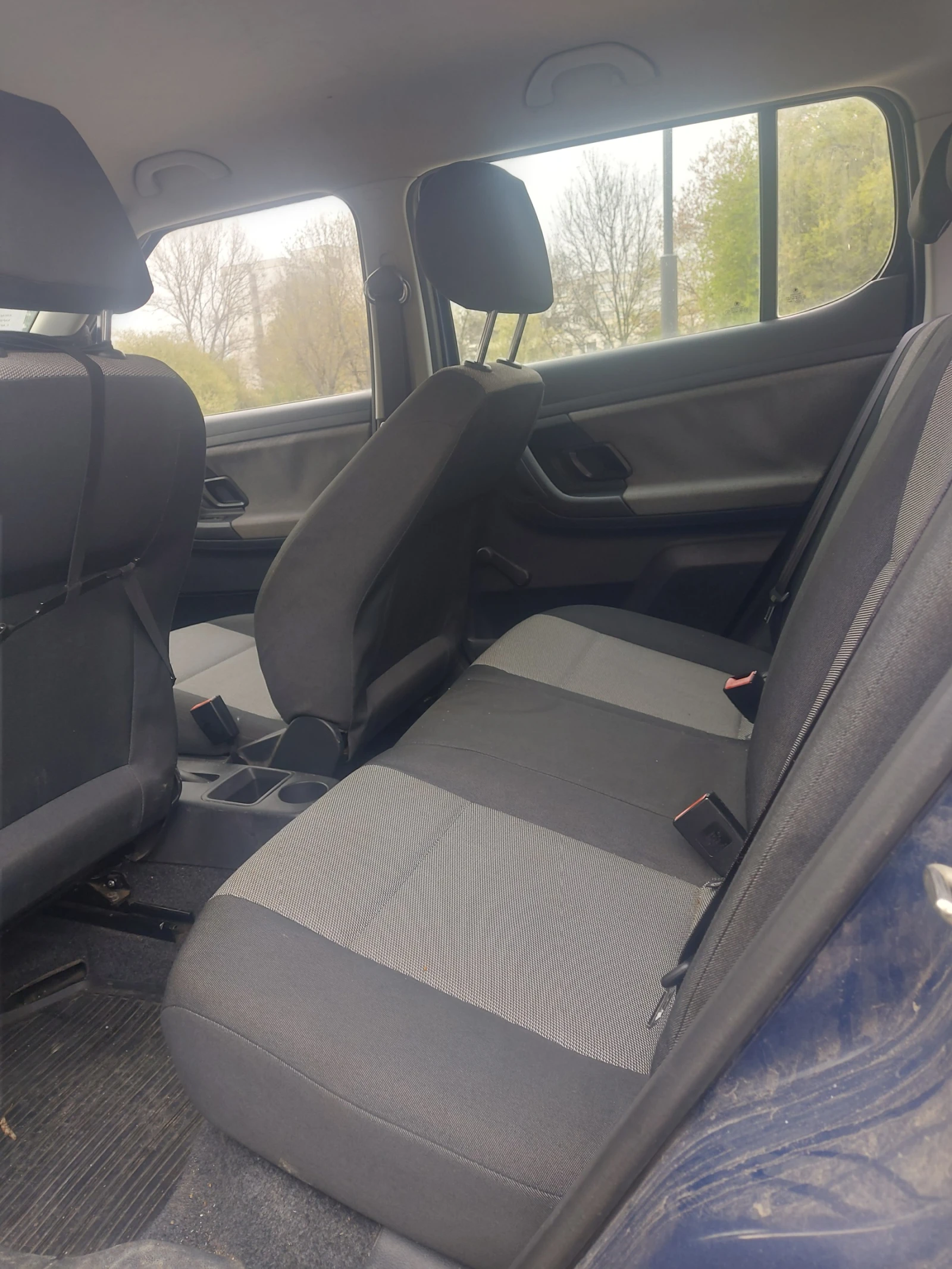 Skoda Fabia, снимка 12 - Автомобили и джипове - 54036907