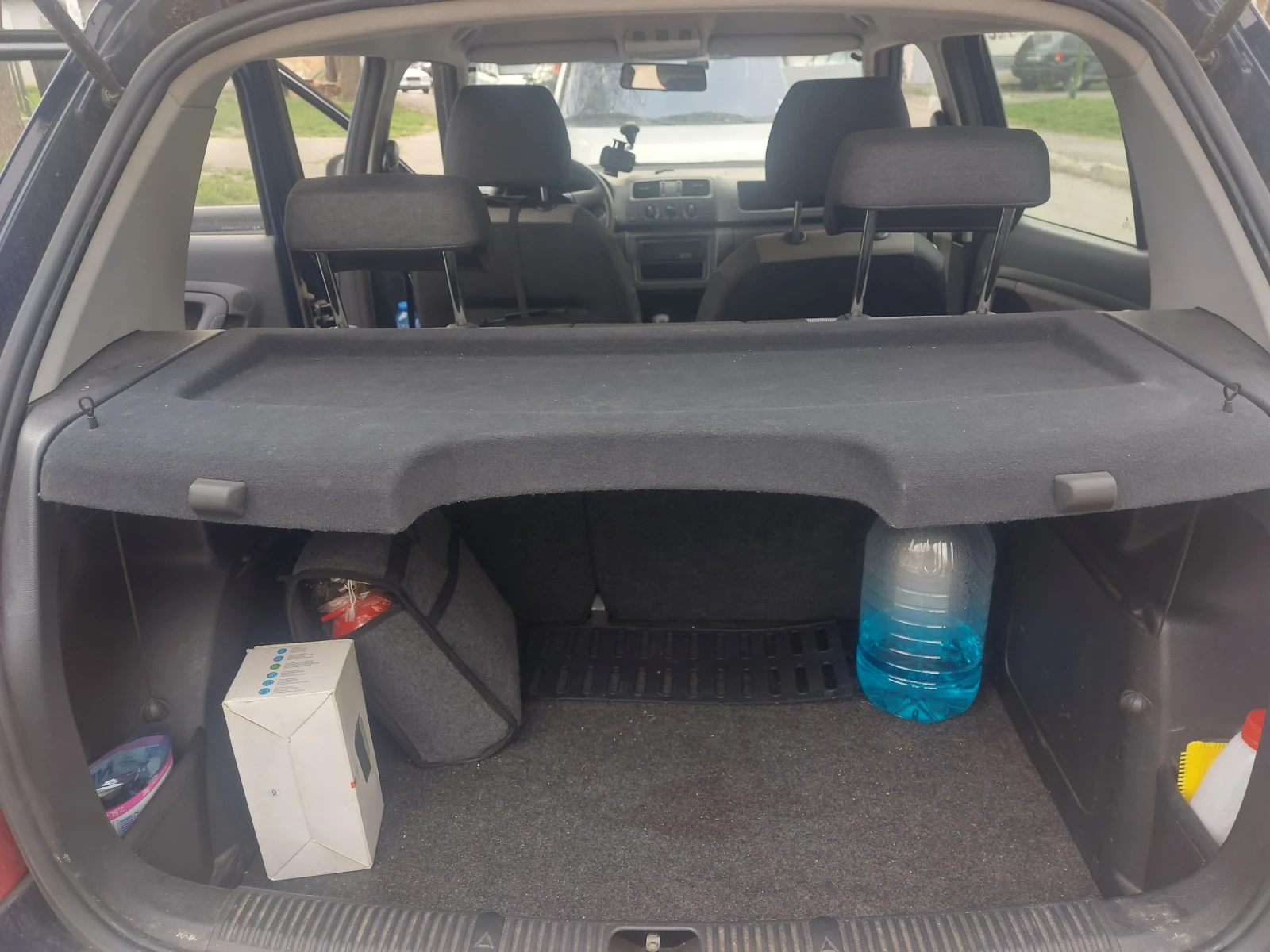 Skoda Fabia, снимка 14 - Автомобили и джипове - 54036907