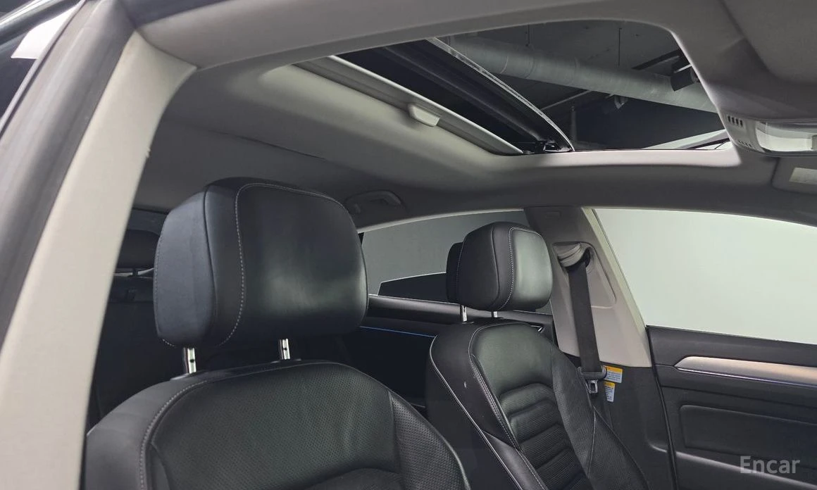 VW Arteon * 2.0TDI* KEYLESS* ПАНО* KOЖА* ПОДГРЕВ* KEYLESS* К, снимка 11 - Автомобили и джипове - 54042059