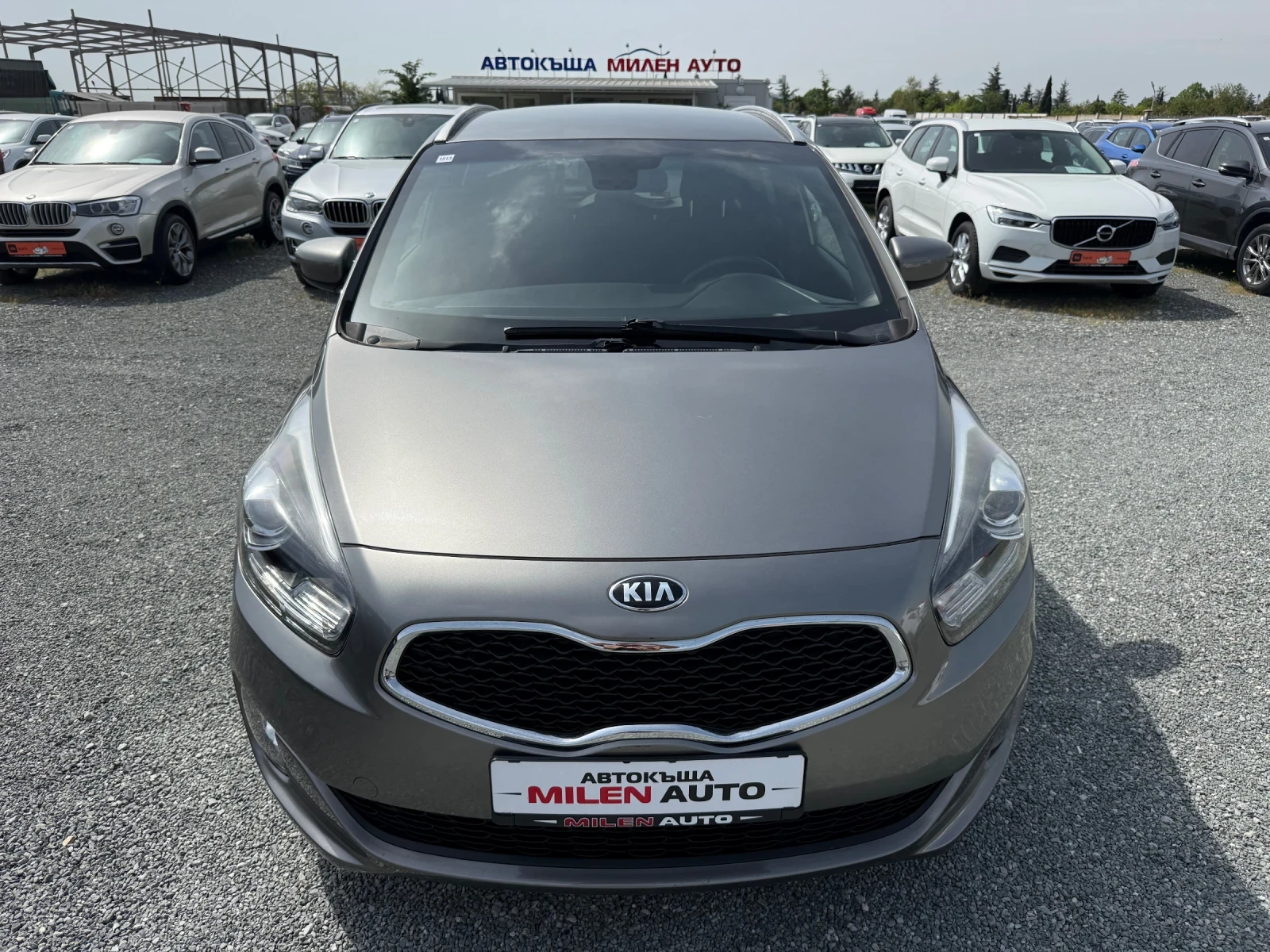 Kia Carens (КАТО НОВА), снимка 2 - Автомобили и джипове - 54071390