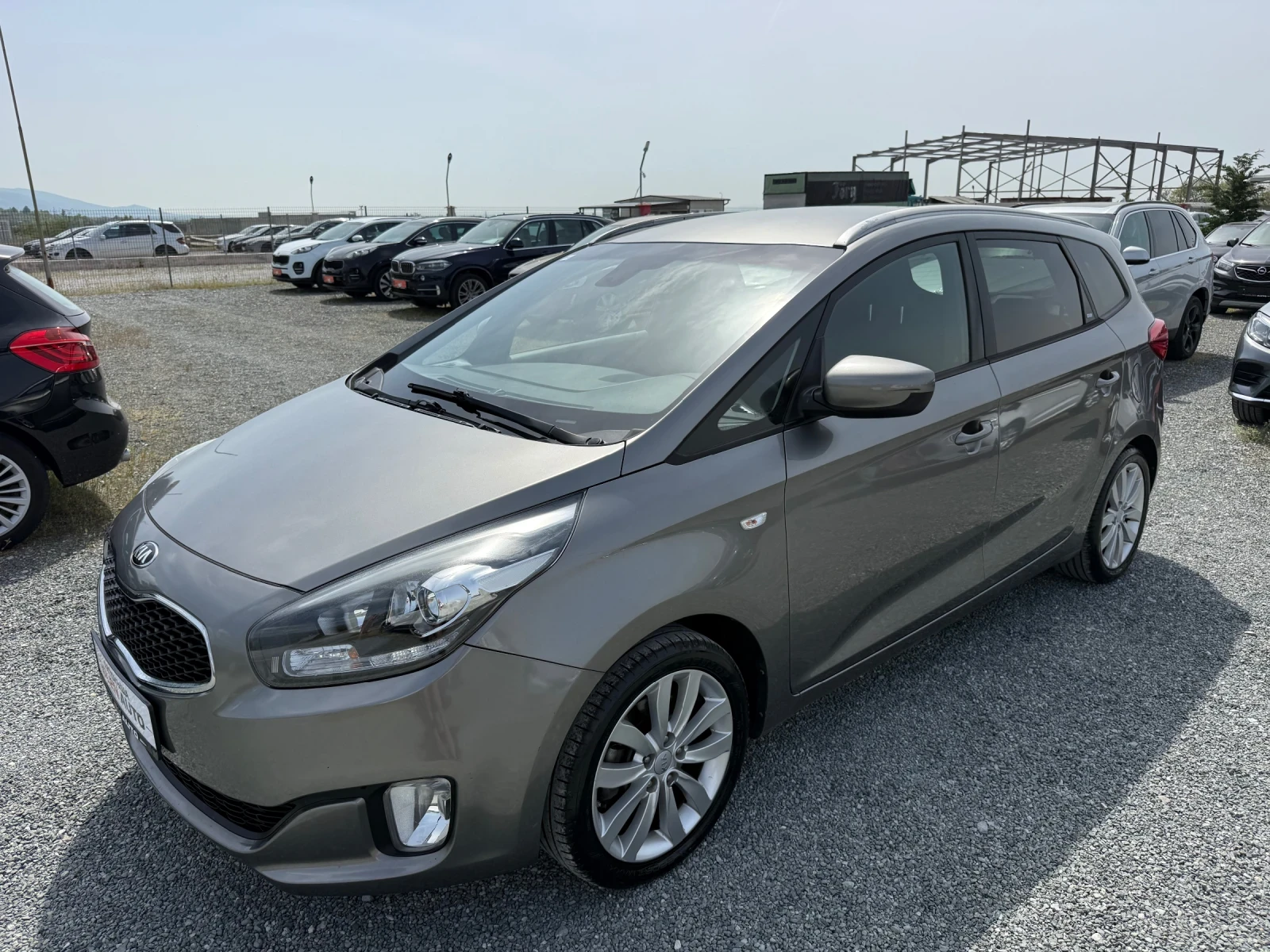 Kia Carens (КАТО НОВА)