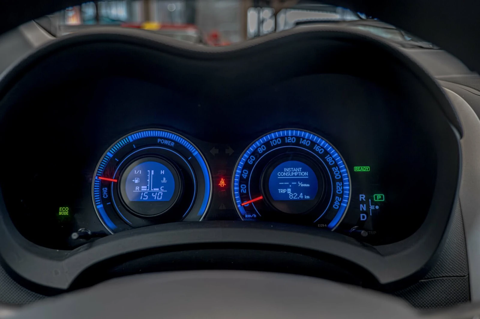 Toyota Auris 1.8 VVT-i Hybrid e-CVT/Климатроник/Камера, снимка 15 - Автомобили и джипове - 54222166