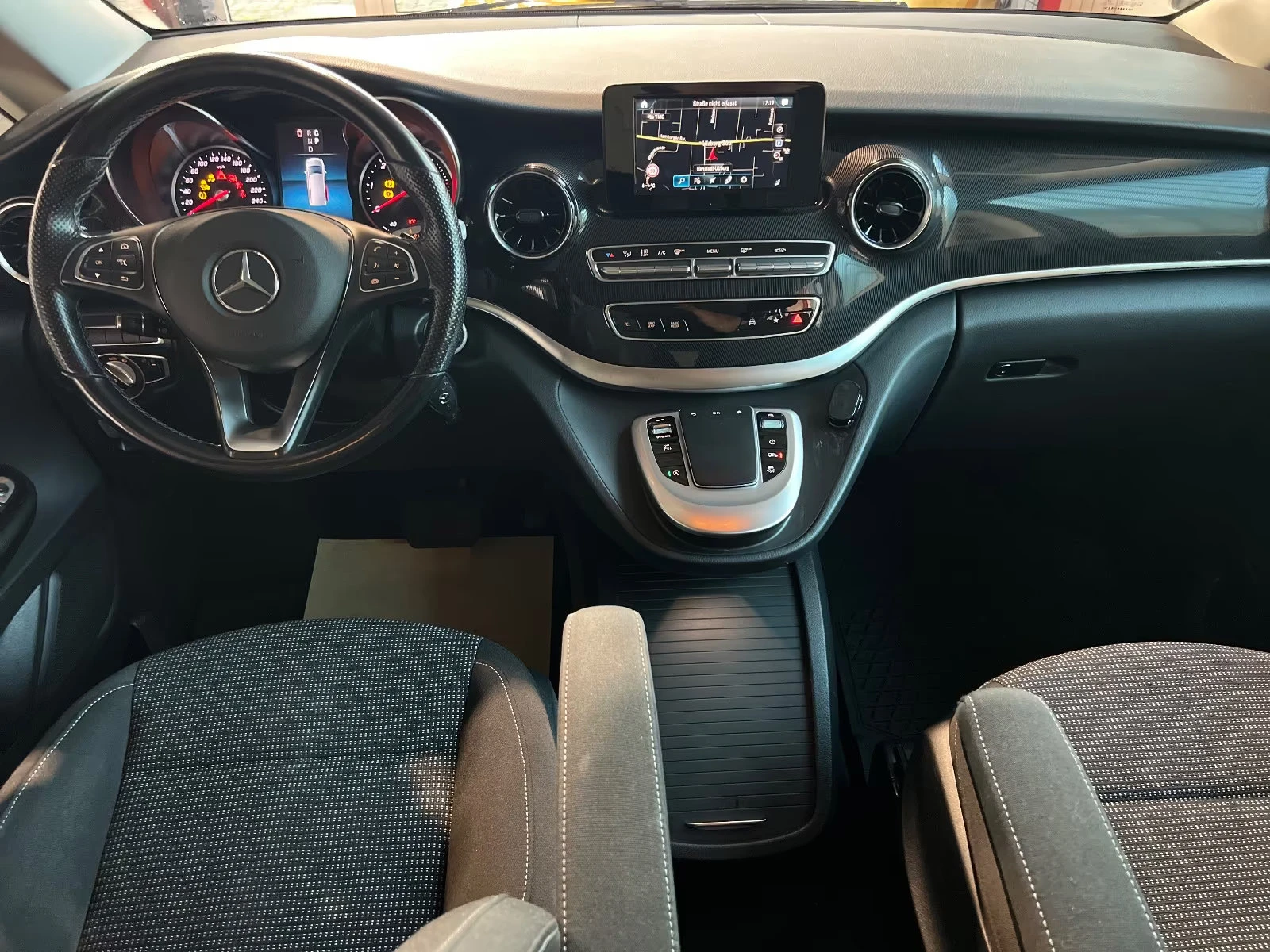 Mercedes-Benz V 300 4MATIC/237HP/EDITION/6S/CAM/LED/NAVI/207q | Mobile.bg � ����������� 7