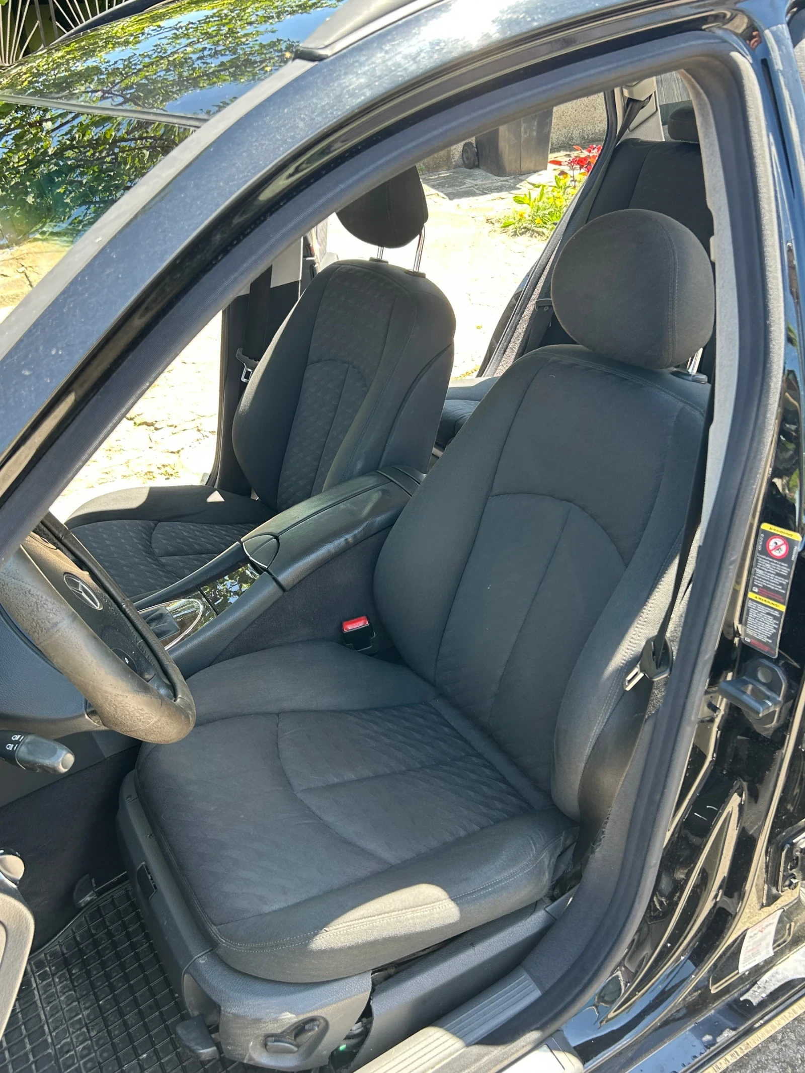 Mercedes-Benz E 240, снимка 3 - Автомобили и джипове - 54900423