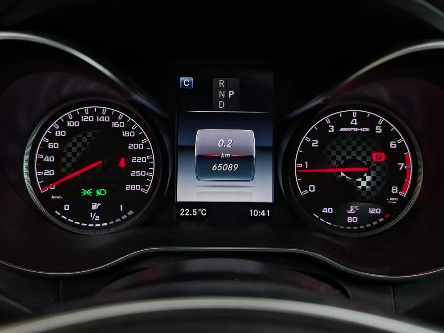 Mercedes-Benz C 43 AMG ACTIVE SUSPENSION ЦЕНА ДО БЪЛГАРИЯ АВТОКРЕДИТ, снимка 11 - Автомобили и джипове - 55465390