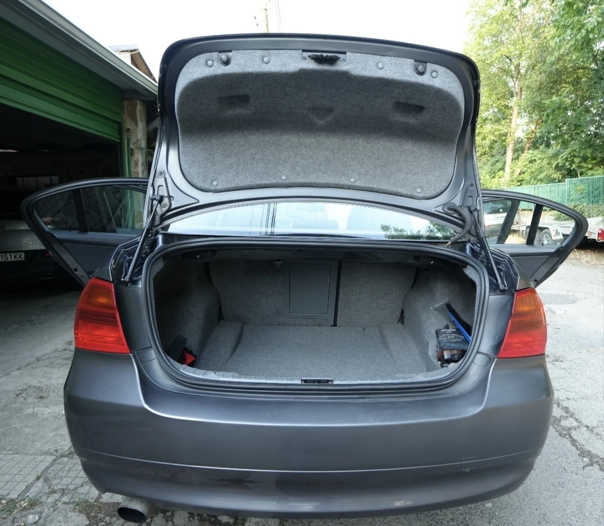 BMW 318, снимка 6 - Автомобили и джипове - 55469238
