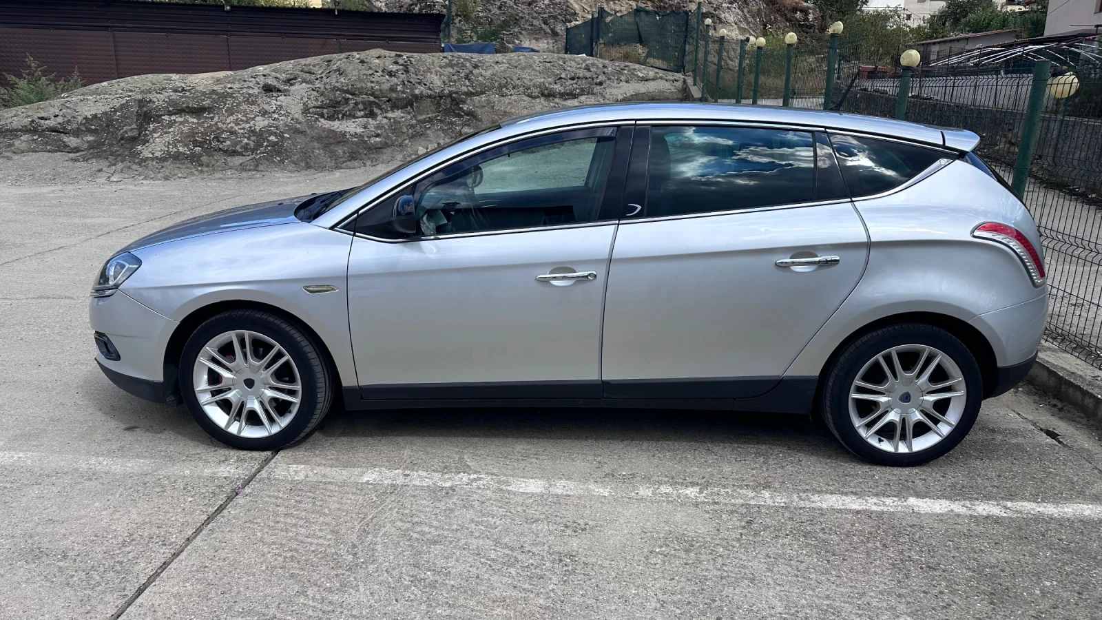 Lancia Delta, снимка 6 - Автомобили и джипове - 55974119