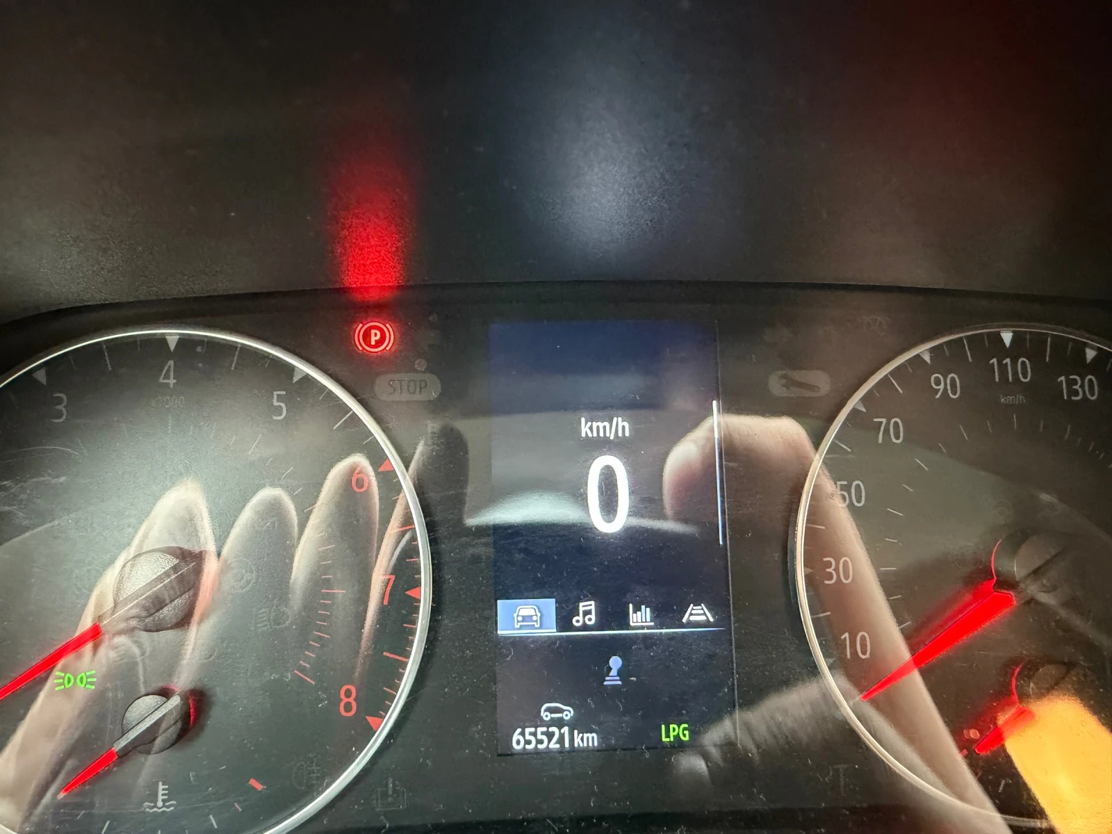 Renault Clio, снимка 6 - Автомобили и джипове - 56239534