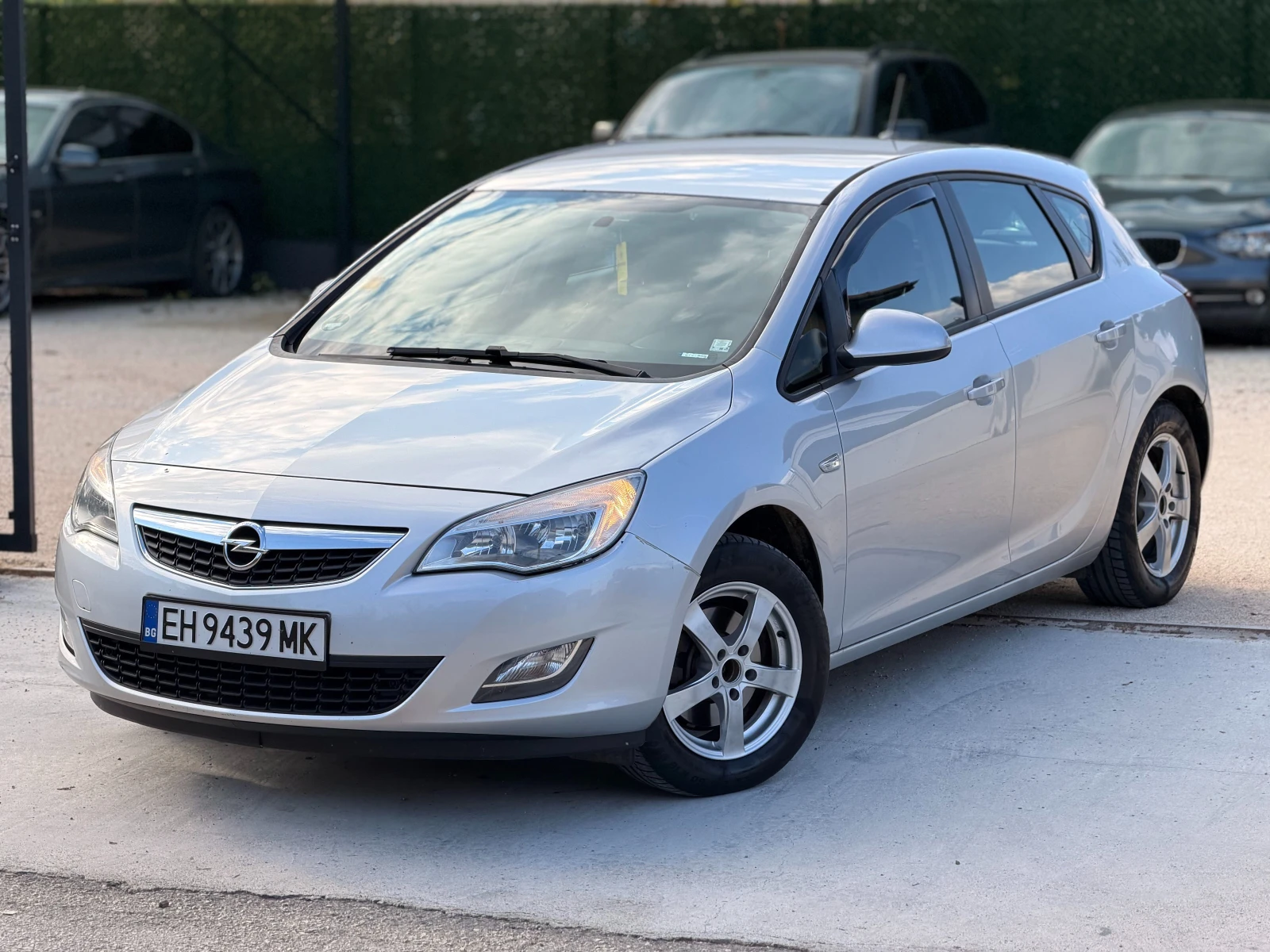 Opel Astra 2.0 CDTI, снимка 3 - Автомобили и джипове - 56247963